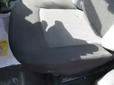 Veicolo di demolizione dacia sandero ambiance dell'anno 2014 alimentato k9k c6