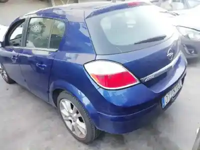 Vehicul casat opel astra h berlina cosmo al anului 2005 alimentat z17dth