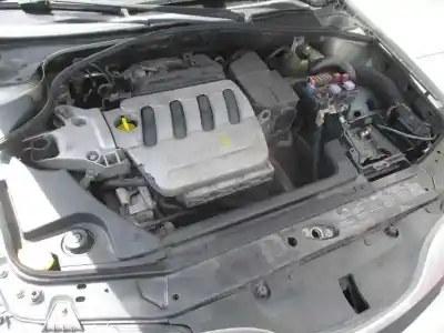 Scrapping Vehicle renault laguna ii (bg0/1_) 1.6 16v (bg0a bg0l) of the year 2004 powered k4m d7