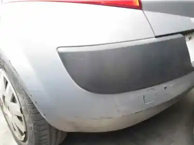 Véhicule à la ferraille renault megane ii classic berlina confort authentique de l'année 2003 alimenté k4j d7