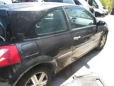 Veículo de Sucata renault megane ii berlina 3p confort authentique do ano 2004 alimentado k4m t7