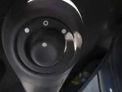 Veículo de Sucata renault megane ii berlina 3p confort authentique do ano 2004 alimentado k4m t7