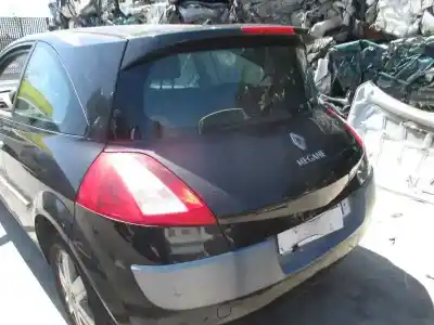 Veículo de Sucata renault megane ii berlina 3p confort authentique do ano 2004 alimentado k4m t7