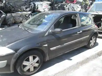Veículo de Sucata renault megane ii berlina 3p confort authentique do ano 2004 alimentado k4m t7