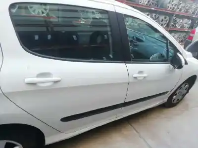 Veículo de Sucata peugeot 308 sw confort do ano 2008 alimentado 9h01