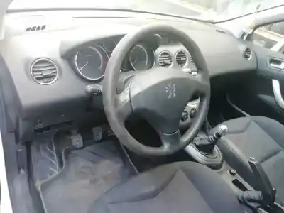 Veículo de Sucata peugeot 308 sw confort do ano 2008 alimentado 9h01