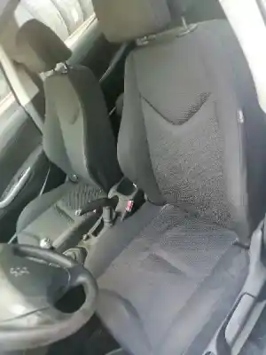 Veículo de Sucata peugeot 308 sw confort do ano 2008 alimentado 9h01