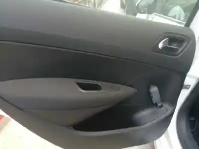 Veículo de Sucata peugeot 308 sw confort do ano 2008 alimentado 9h01