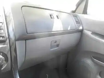 Vehicul casat kia carnival ii 2.9 cdri ex al anului 2002 alimentat j3