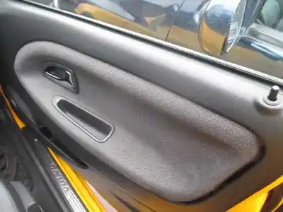 Sloopvoertuig volvo v40 familiar 1.9 diesel van het jaar 2000 aangedreven d4192t2