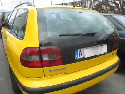 Sloopvoertuig volvo v40 familiar 1.9 diesel van het jaar 2000 aangedreven d4192t2