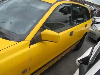 Sloopvoertuig volvo v40 familiar 1.9 diesel van het jaar 2000 aangedreven d4192t2