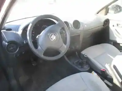 Veículo de Sucata seat ibiza iii (6l1) 1.2 do ano 2003 alimentado azq