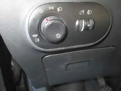 Veículo de Sucata seat ibiza iii (6l1) 1.2 do ano 2003 alimentado azq