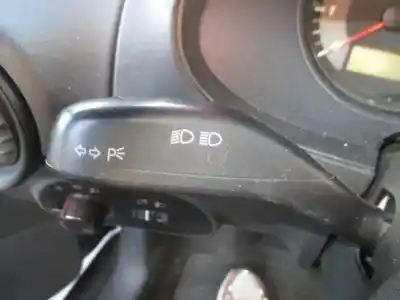 Veículo de Sucata seat ibiza iii (6l1) 1.2 do ano 2003 alimentado azq