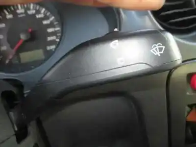 Veículo de Sucata seat ibiza iii (6l1) 1.2 do ano 2003 alimentado azq
