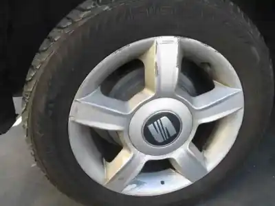 Veículo de Sucata seat ibiza iii (6l1) 1.2 do ano 2003 alimentado azq