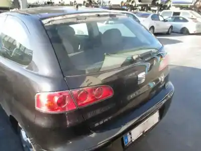 Veículo de Sucata seat ibiza iii (6l1) 1.2 do ano 2003 alimentado azq