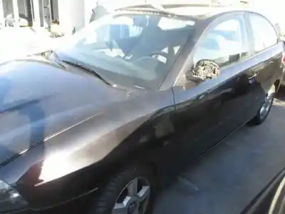 Veículo de Sucata seat ibiza iii (6l1) 1.2 do ano 2003 alimentado azq