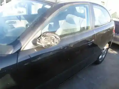 Veículo de Sucata seat ibiza iii (6l1) 1.2 do ano 2003 alimentado azq