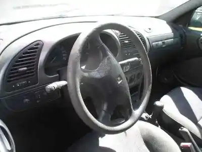 Veículo de Sucata citroen xsara berlina 1.4i magic do ano 1998 alimentado kfx