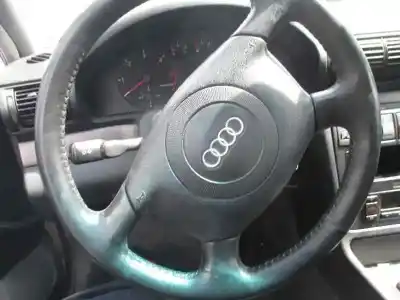 Здавання транспортного засобу audi a4 avant (b5) 1.9 tdi quattro року 1998 потужний afn