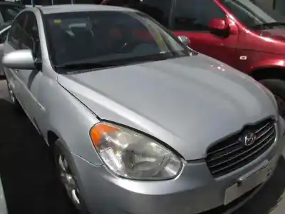 Veicolo di demolizione hyundai accent (mc) gls full dell'anno 2007 alimentato g4ed
