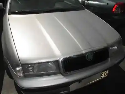 Véhicule à la ferraille skoda octavia berlina (1u2) 1.9 tdi slx de l'année 2000 alimenté agr