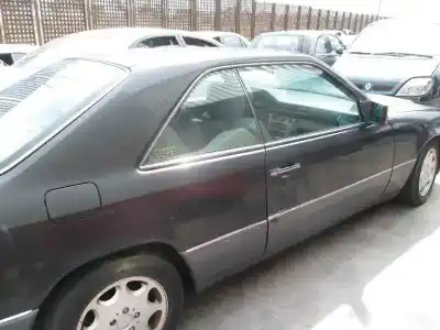 Здавання транспортного засобу mercedes-benz clase e (w124) coupe 300 ce-24 cabrio (124.061) року 1992 потужний 104