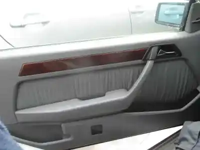 Здавання транспортного засобу mercedes-benz clase e (w124) coupe 300 ce-24 cabrio (124.061) року 1992 потужний 104