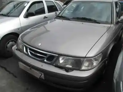 Véhicule à la ferraille saab 9-3 berlina 2.2 s tid de l'année 2001 alimenté d223l
