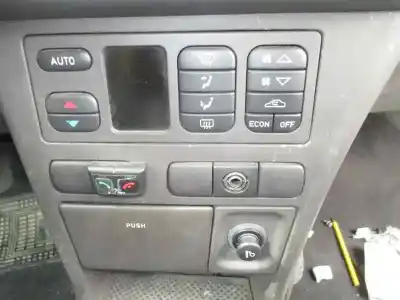 Véhicule à la ferraille saab 9-3 berlina 2.2 s tid de l'année 2001 alimenté d223l
