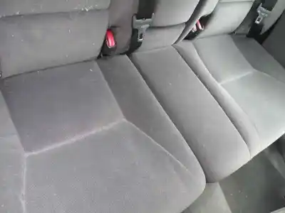Véhicule à la ferraille saab 9-3 berlina 2.2 s tid de l'année 2001 alimenté d223l