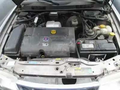 Véhicule à la ferraille saab 9-3 berlina 2.2 s tid de l'année 2001 alimenté d223l