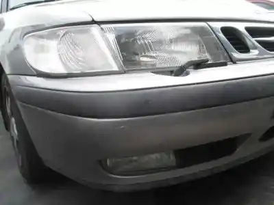 Véhicule à la ferraille saab 9-3 berlina 2.2 s tid de l'année 2001 alimenté d223l