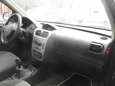 Scrapping Vehicle opel corsa c (x01) 1.2 twinport (f08 f68) of the year 2005 powered z12xep