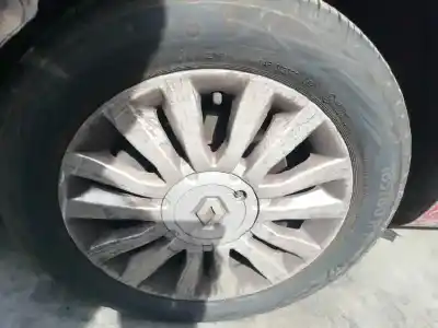 Veículo de Sucata renault clio grandtour 20 aniversario do ano 2011 alimentado d4f d7