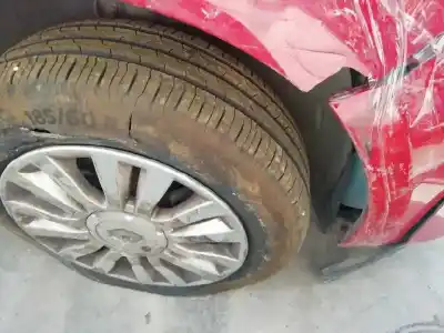 Veículo de Sucata renault clio grandtour 20 aniversario do ano 2011 alimentado d4f d7