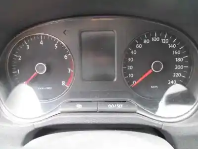 Sloopvoertuig volkswagen polo (6r1) advance van het jaar 2009 aangedreven cgp