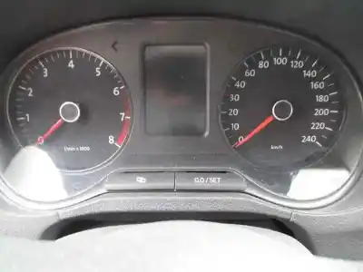 Sloopvoertuig volkswagen polo (6r1) advance van het jaar 2009 aangedreven cgp