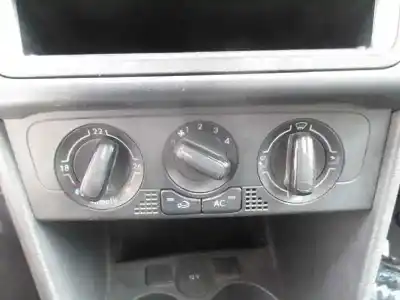 Sloopvoertuig volkswagen polo (6r1) advance van het jaar 2009 aangedreven cgp