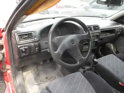 Veículo de Sucata opel vectra a gt do ano 1993 alimentado c20ne