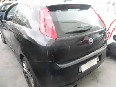 Véhicule à la ferraille fiat grande punto (199_) 1.9 d multijet de l'année 2008 alimenté 199a5000