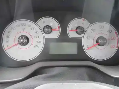 Véhicule à la ferraille fiat grande punto (199_) 1.9 d multijet de l'année 2008 alimenté 199a5000