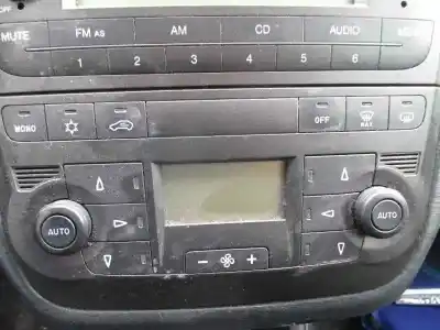 Véhicule à la ferraille fiat grande punto (199_) 1.9 d multijet de l'année 2008 alimenté 199a5000