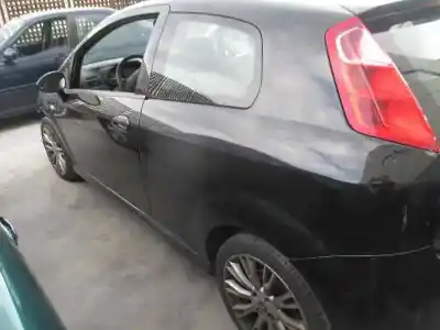 Véhicule à la ferraille fiat grande punto (199_) 1.9 d multijet de l'année 2008 alimenté 199a5000