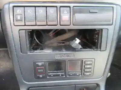 Veículo de Sucata audi a4 berlina (b5) 1.8 do ano 1997 alimentado adr