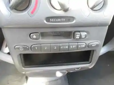 Veicolo di demolizione toyota yaris (ncp1/nlp1/scp1) 1.0 cat dell'anno 2001 alimentato 1szfe