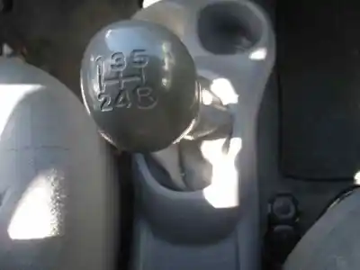 Veicolo di demolizione toyota yaris (ncp1/nlp1/scp1) 1.0 cat dell'anno 2001 alimentato 1szfe