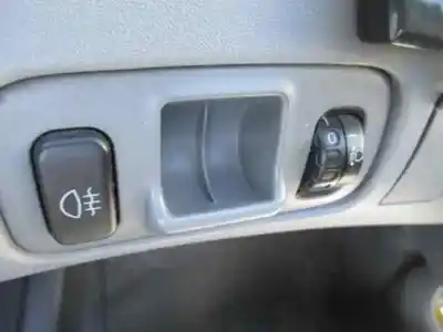 Veicolo di demolizione toyota yaris (ncp1/nlp1/scp1) 1.0 cat dell'anno 2001 alimentato 1szfe